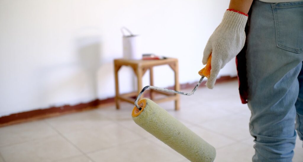 Se puede pintar encima del gotelé